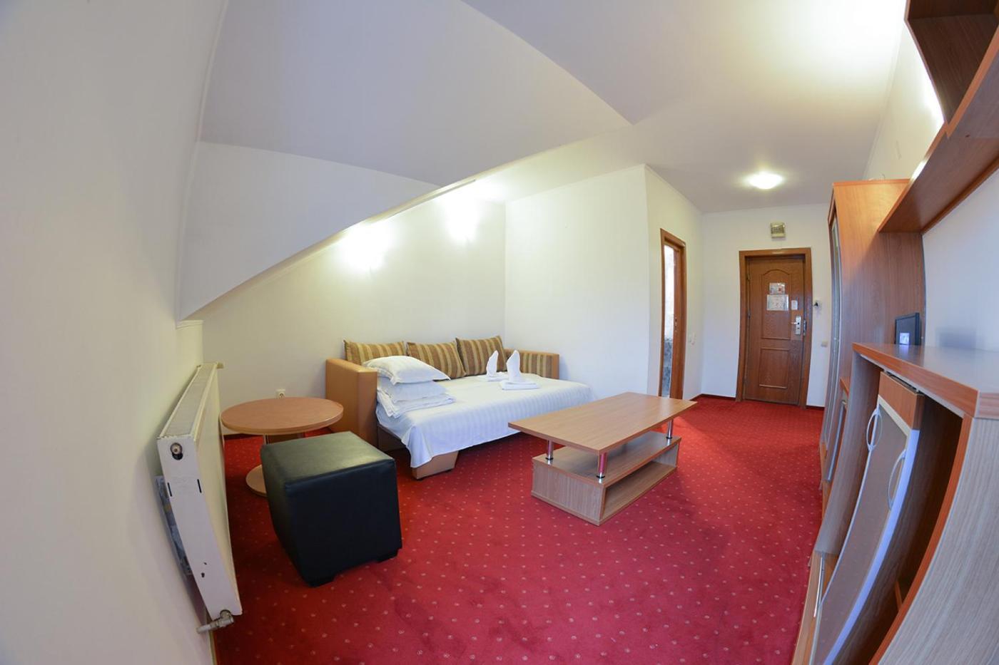 Pensiune Valentina Hotel Ramnicu Valcea Bagian luar foto