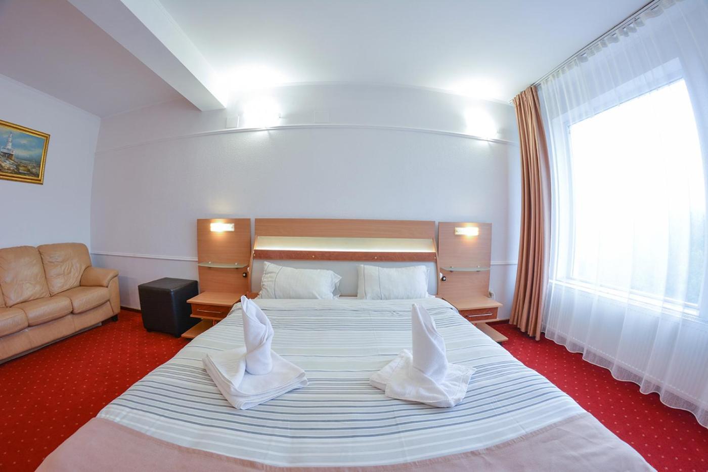 Pensiune Valentina Hotel Ramnicu Valcea Bagian luar foto