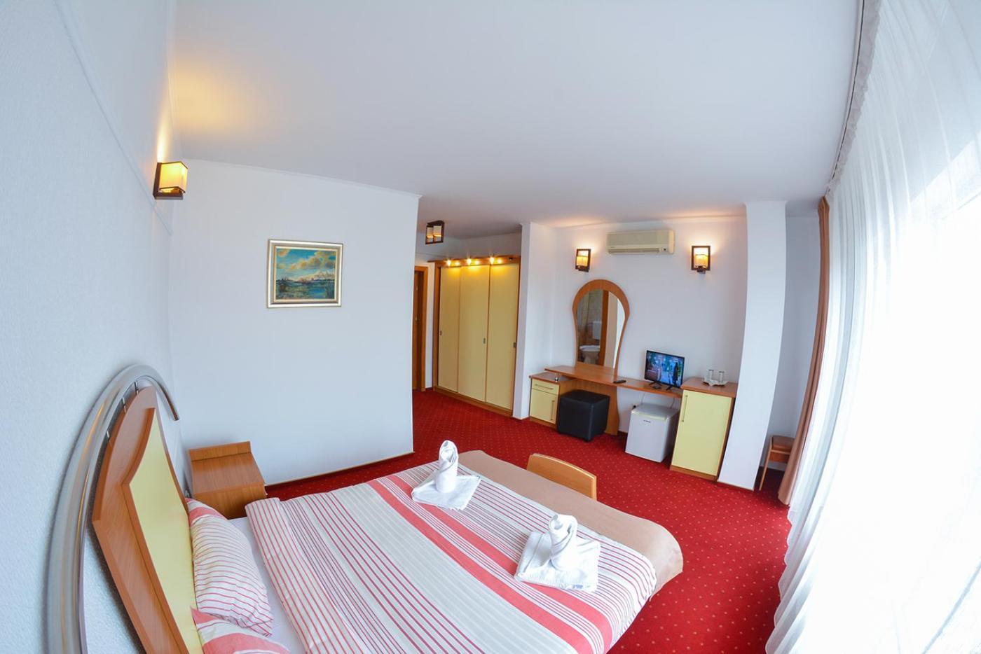 Pensiune Valentina Hotel Ramnicu Valcea Bagian luar foto