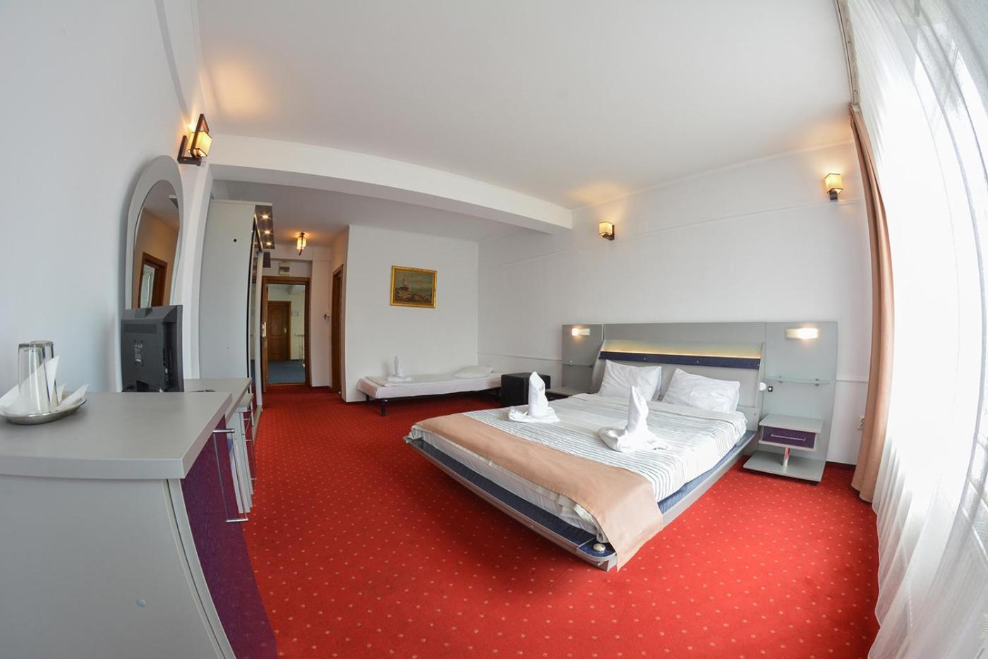 Pensiune Valentina Hotel Ramnicu Valcea Bagian luar foto