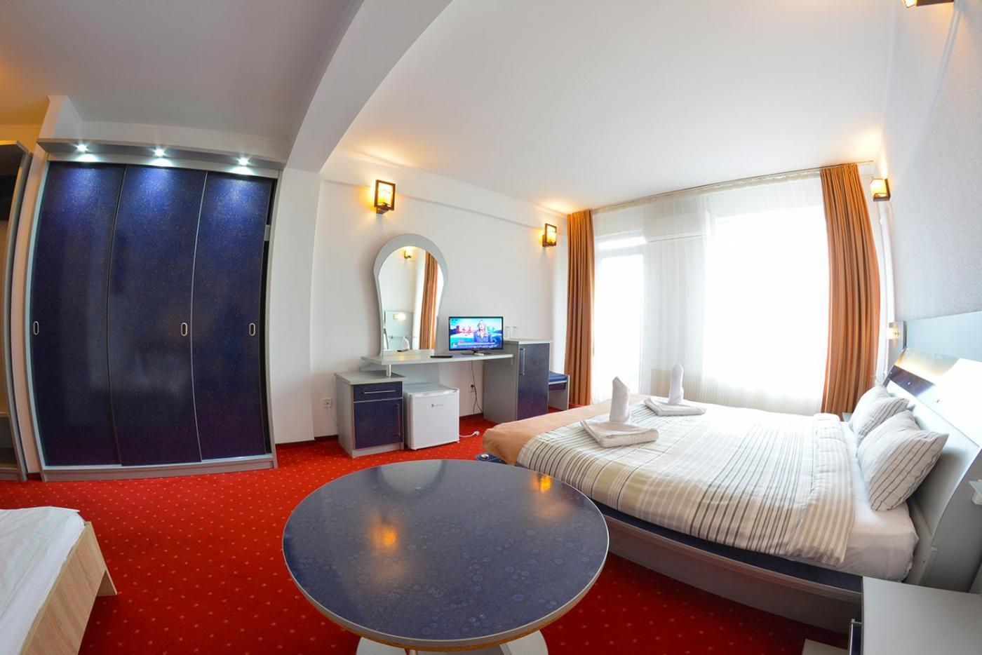 Pensiune Valentina Hotel Ramnicu Valcea Bagian luar foto