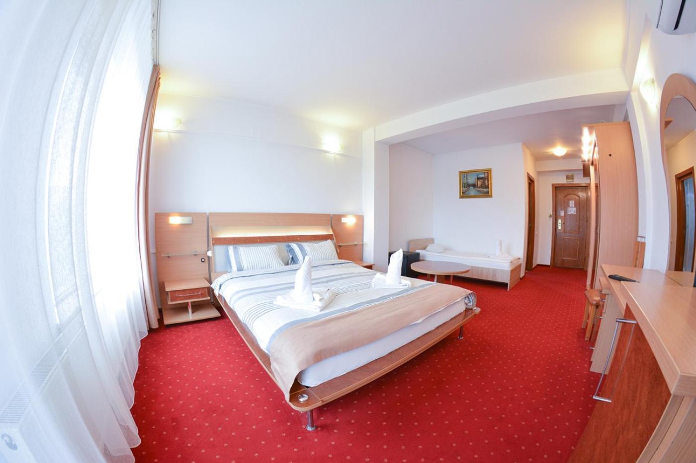Pensiune Valentina Hotel Ramnicu Valcea Bagian luar foto