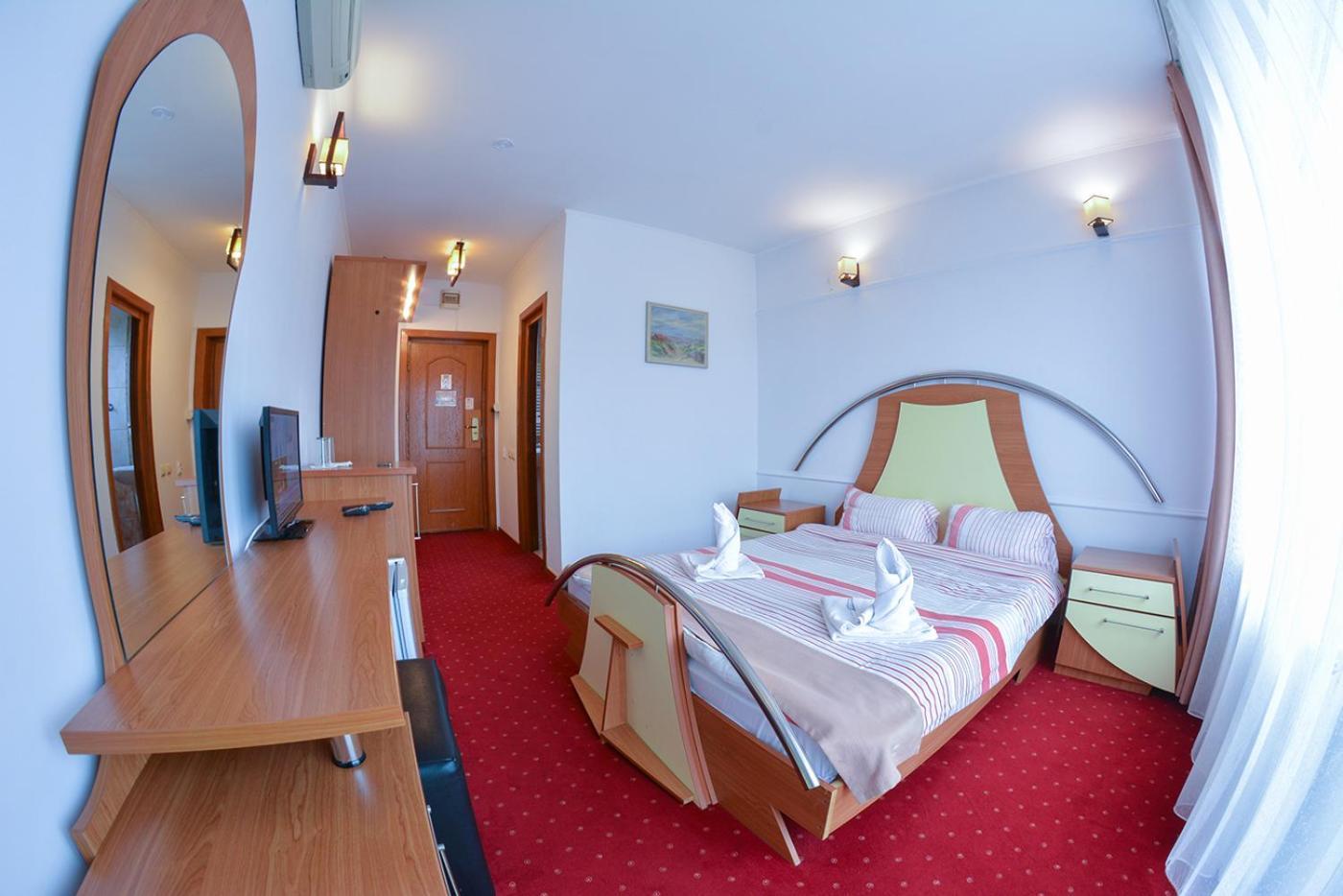 Pensiune Valentina Hotel Ramnicu Valcea Bagian luar foto